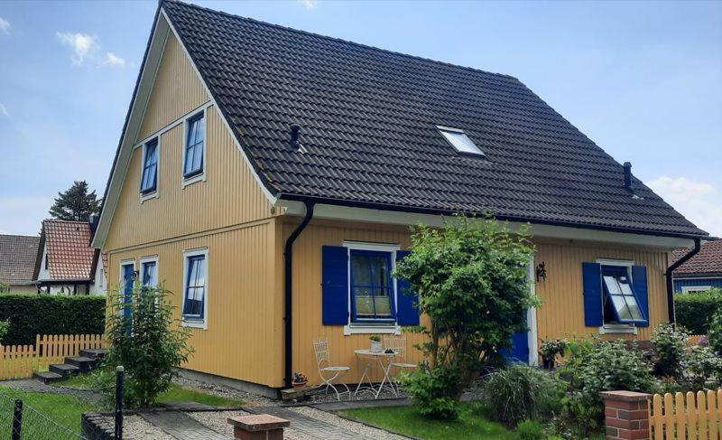 Ferienwohnung Lindow Ruegen Putbus Exterior foto